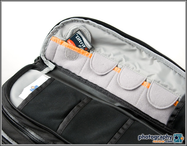 Lowepro Vertex 200 AW outer pocket w. memory card storage