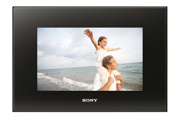 Sony DPF-X1000, DPF-V1000, DPF-D92  DPF-D82 Digital Picture Frames •  Camera News and Reviews