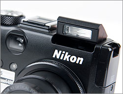 Nikon Coolpix P6000 - Flash