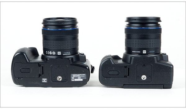 Olympus E-620 compared to Olympus E-520 - bottom