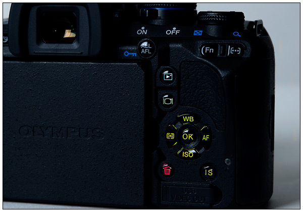 Olympus E-620 - lighted buttons