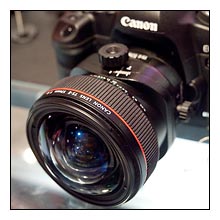Canon TS-E 17mm Tilt-Shift Lens