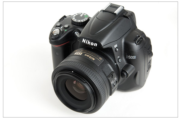 Nikon 35mm f/1.8G DX lens and D5000