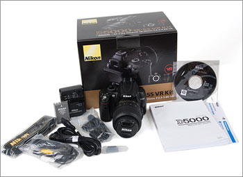 Nikon D5000 box contents