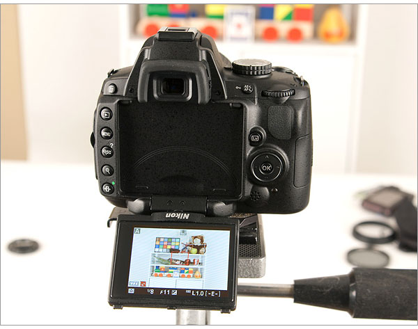 Nikon D5000 - Vari-angle LCD