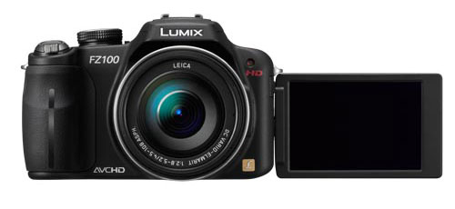 Panasonic Lumix FZ100 - tilt-swivel LCD display