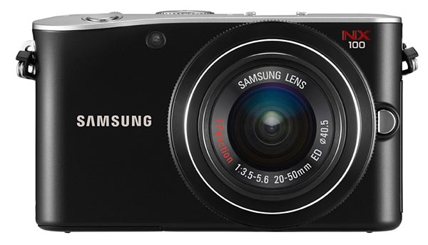 Samsung NX100 Front
