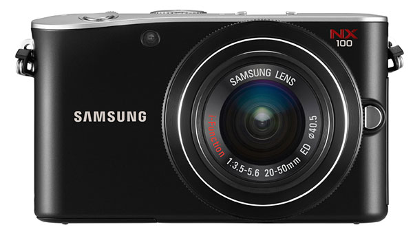 Samsung NX100 Front