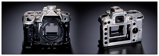 Nikon D7000 - magnesium chassis