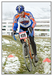 Nikon D7000 - continuous auto focus cyclocross race photo