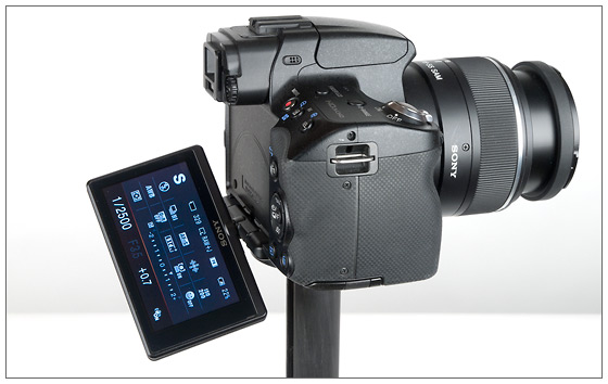 Sony Alpha SLT-A55 adjustable angle LCD display