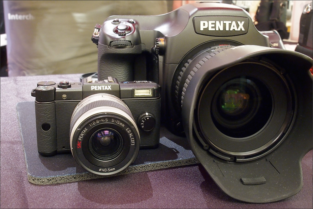 Contrast - the tiny Pentax Q camera with the Pentax 645D medium format digital camera