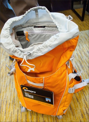 Lowepro Photo Sport 200 AW camera pack top/gear compartment