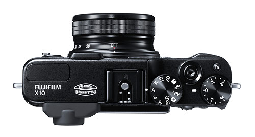 Fujifilm X10 - off with lens retracted