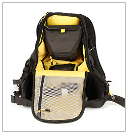 Mountainsmith Quantum Daypack - main compartment and "DSLR Holster"