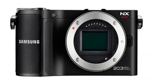 Samsung NX200 - 20.3-megapixel APS-C CMOS sensor