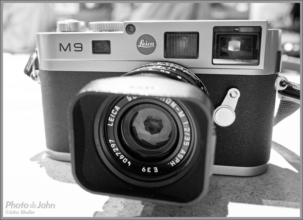 Leica M9 rangefinder camera