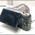 Sony Alpha NEX-C3 - tilting LCD display