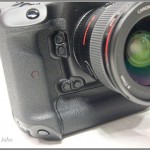 Canon EOS-1D X - programmable buttons on front of camera