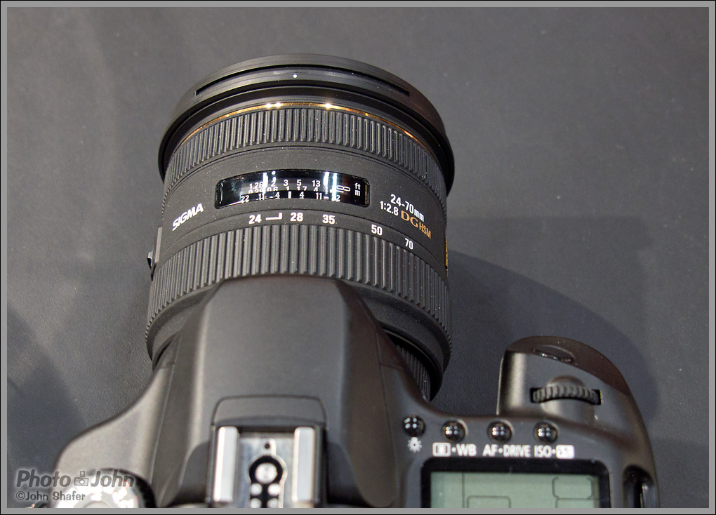 Sigma 24-70mm F2.8 IF EX DG HSM Zoom Lens - Top View