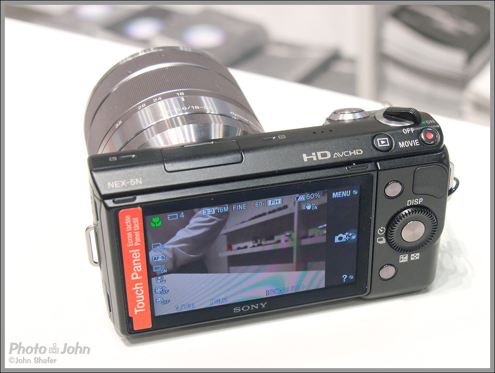 Sony NEX-5N - Rear LCD Display