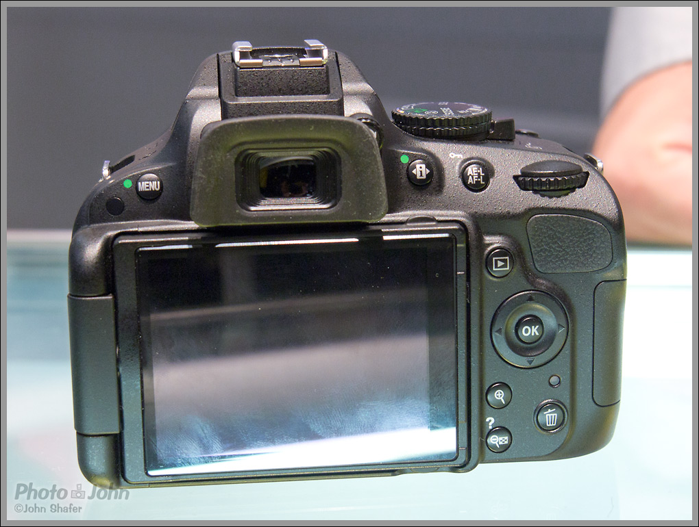 Nikon D5100 DSLR - Rear LCD Display