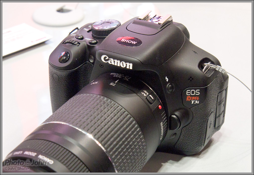 Canon EOS Rebel T3i / 600D At PhotoPlus