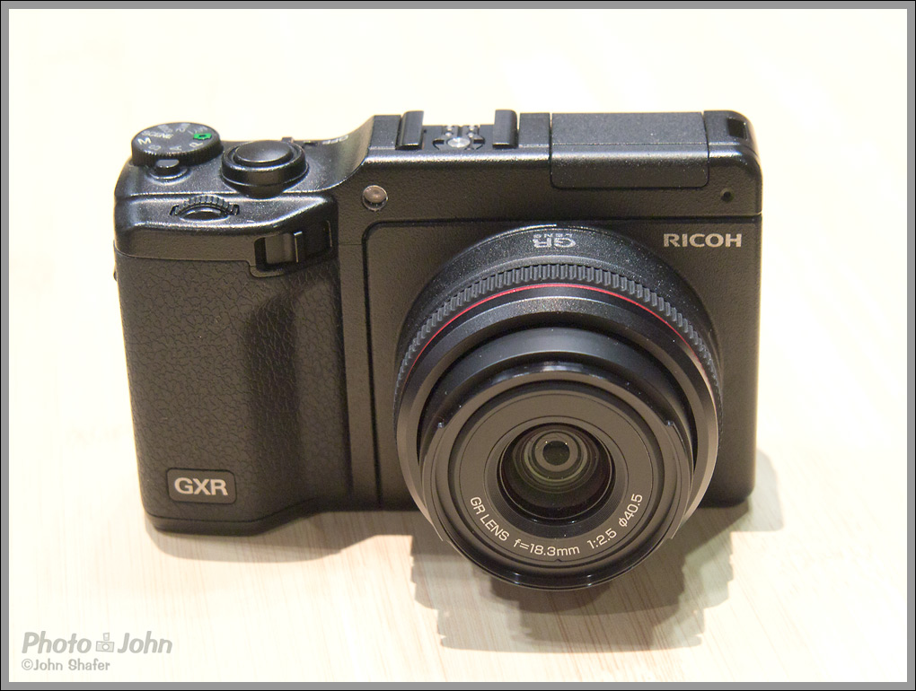 Ricoh GXR With 28mm APS-C Camera Unit