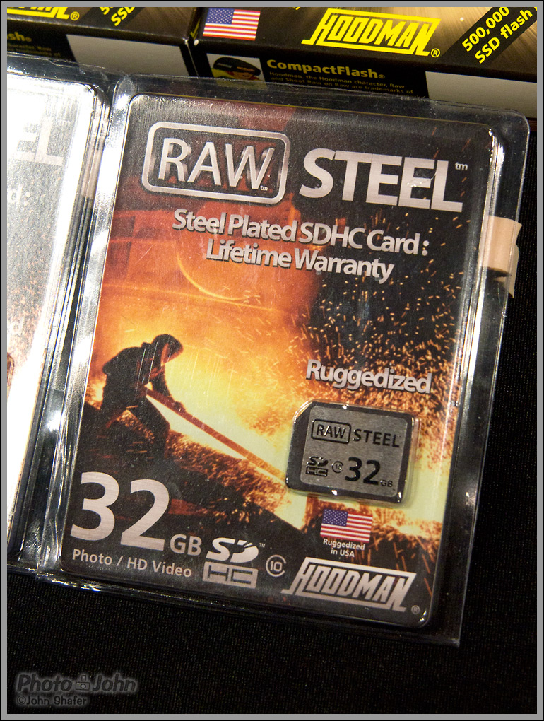 Hoodman Raw Steel SDHC Memory Card - Package