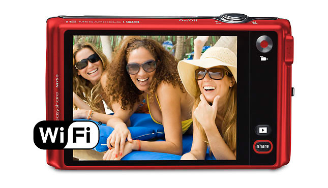Kodak EasyShare M750 Wireless Camera - Rear LCD Display