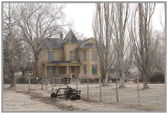 Sony NEX-5N - Winter Morning Farm House