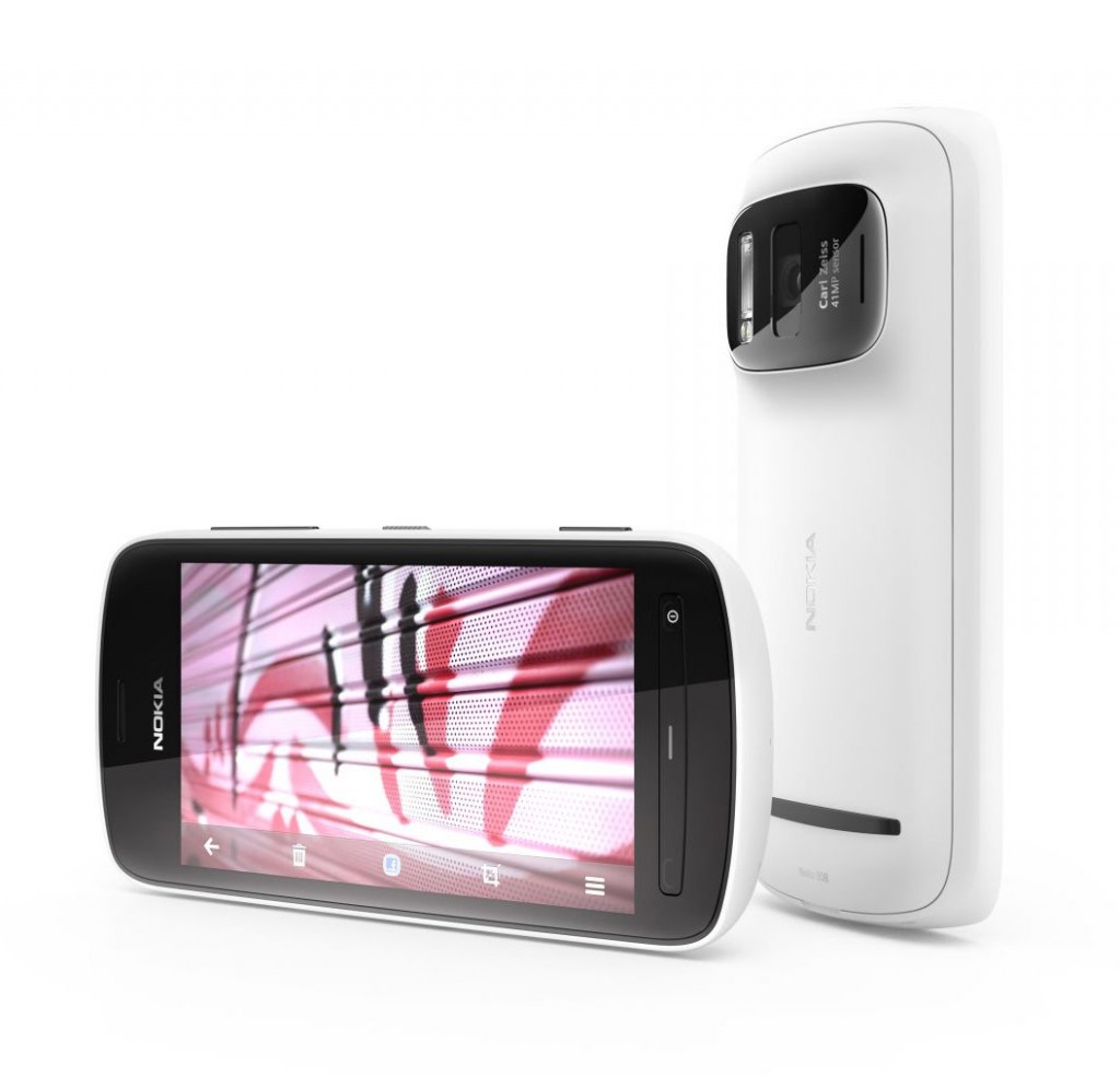 Nokia 808 PureView Smartphone - With Carl Zeiss Lens