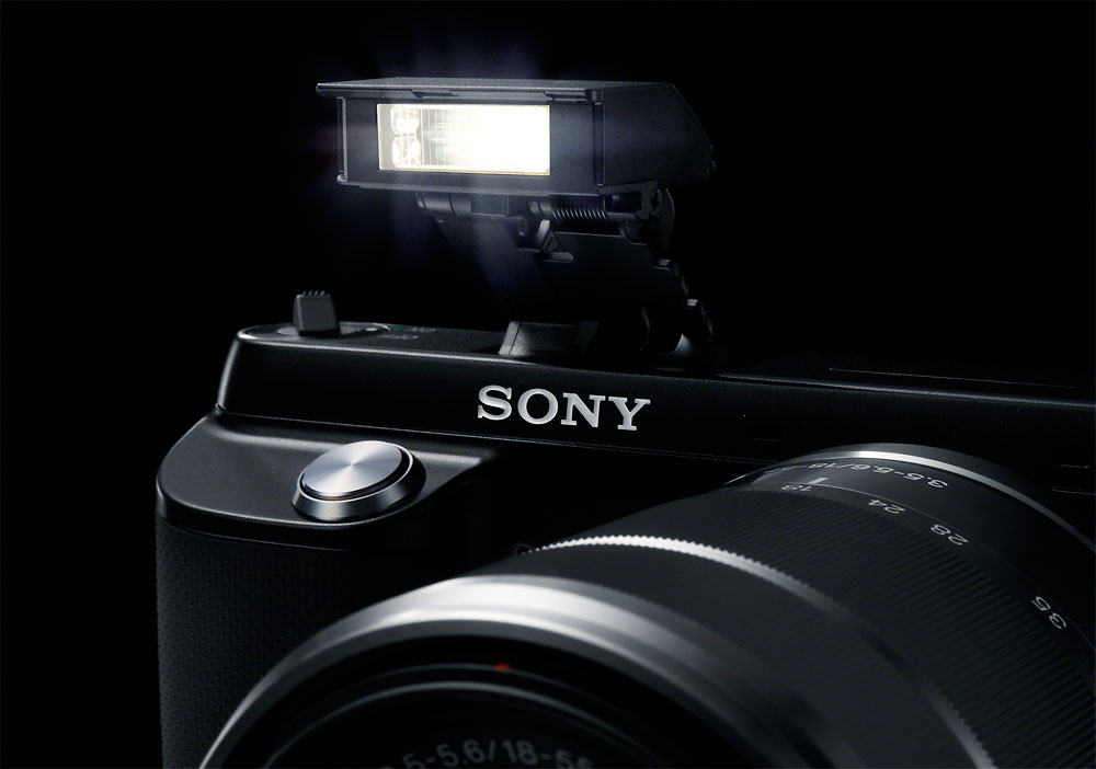 Sony Alpha NEX-F3 - New Pop-Up Flash