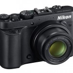 Nikon Coolpix P7700 - Right Side View