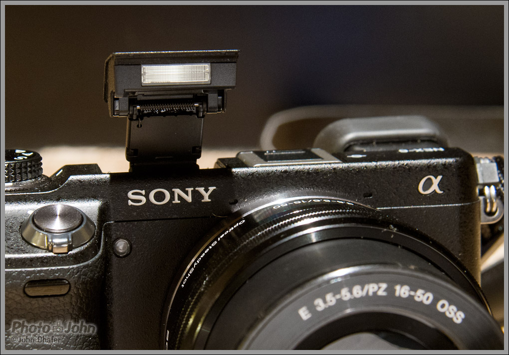 Sony Alpha NEX-6 - Pop-Up Flash