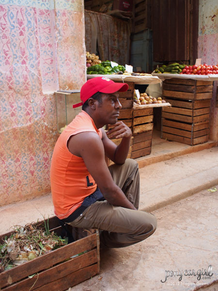 Olympus E-PL5 Sample Photo - Cuban Fruit Vendor