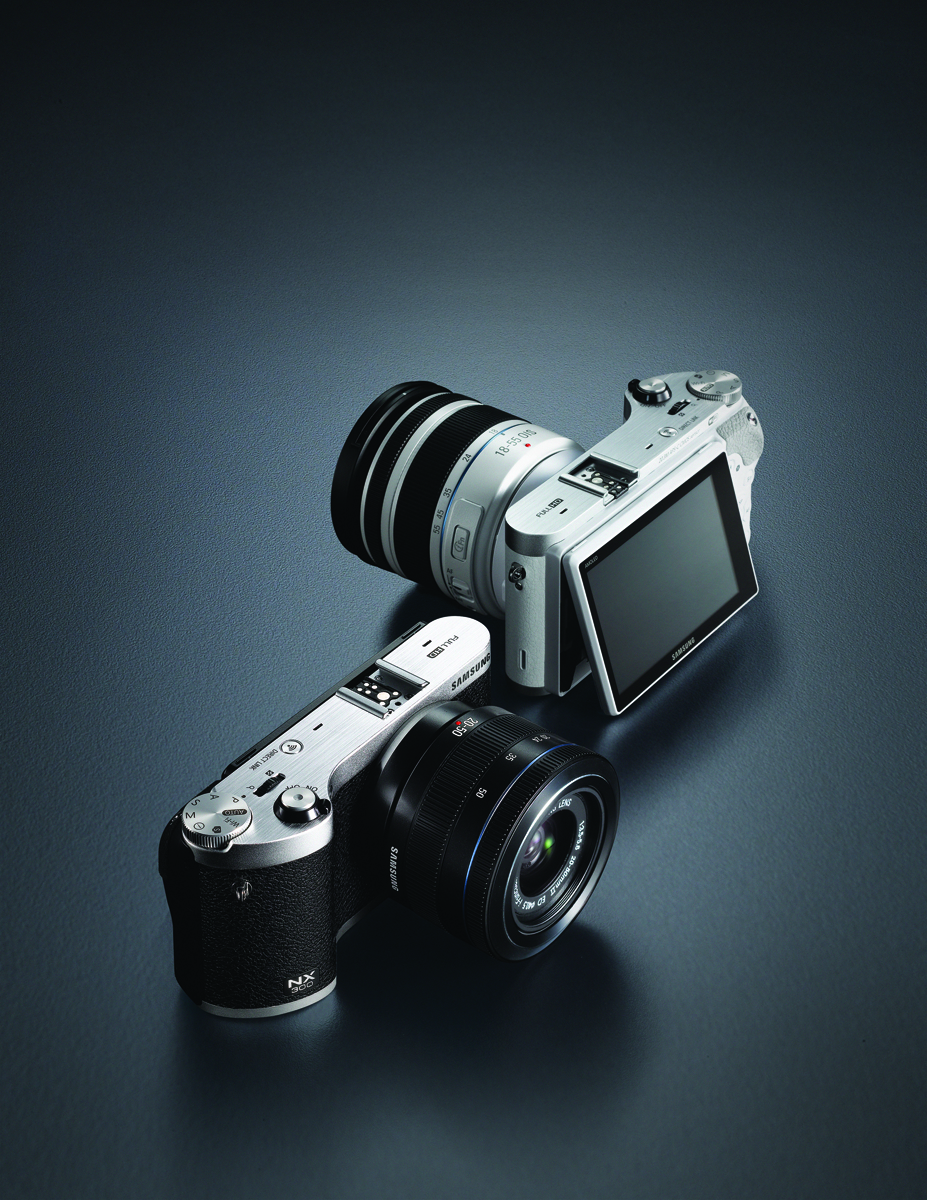 Samsung NX300 Mirrorless Camera - In White & Black