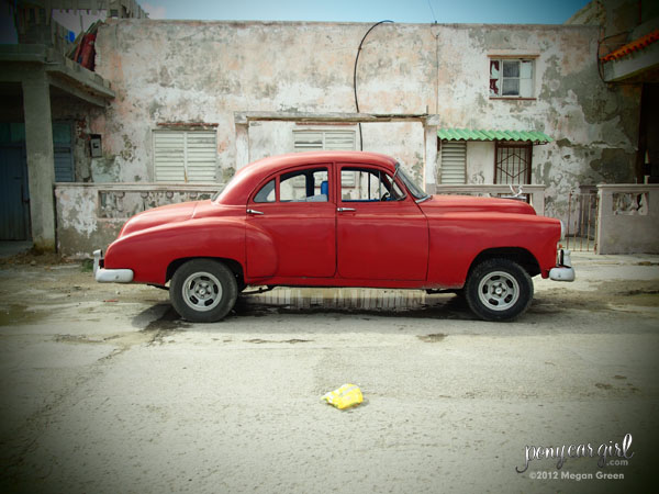 Olympus E-PL5 Pinhole Art Filter Photo - Cuban Car