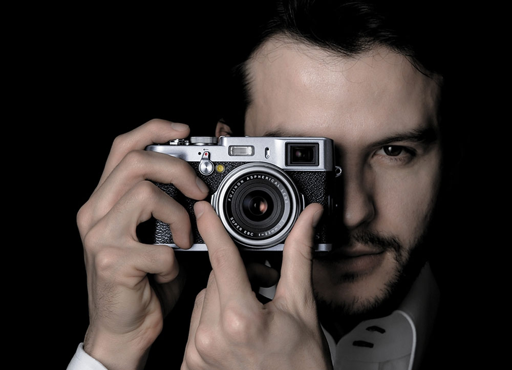 Fujifilm X100S - High-Tech Tradition Digital Camera