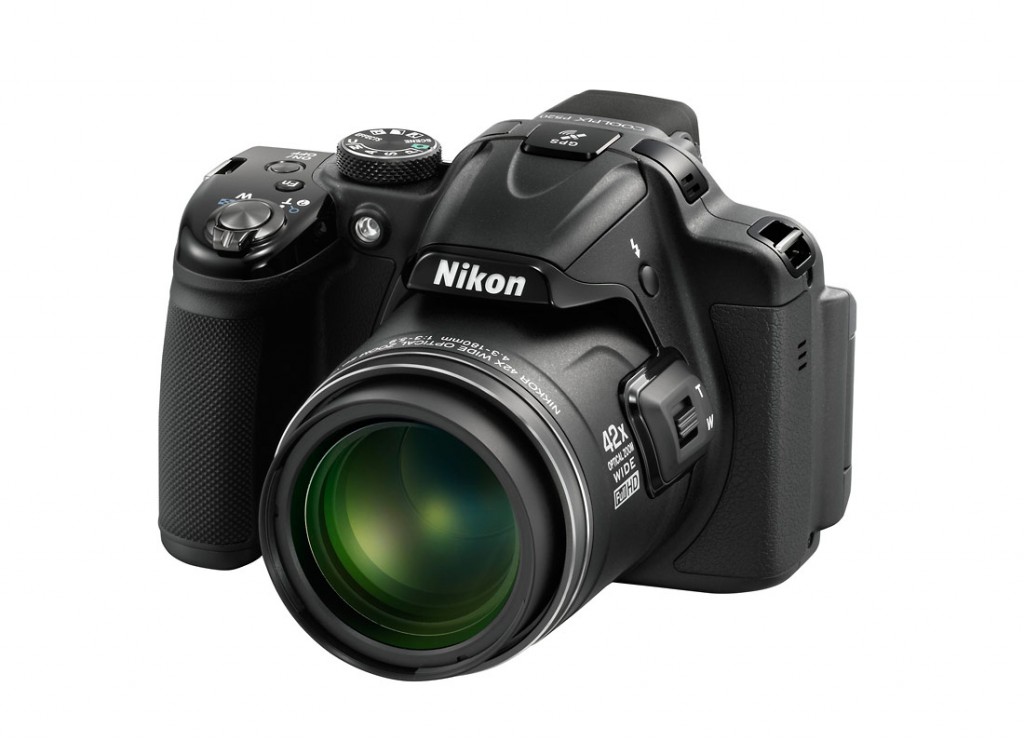 nikon-P520_left-bk