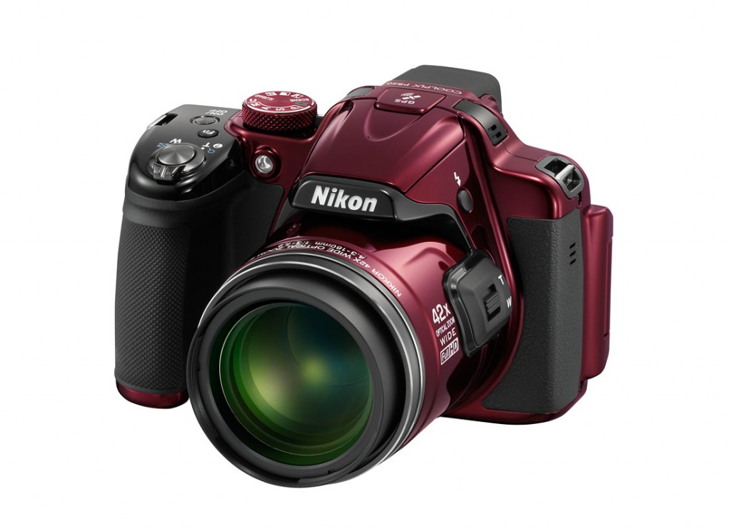 nikon-P520_lft-red