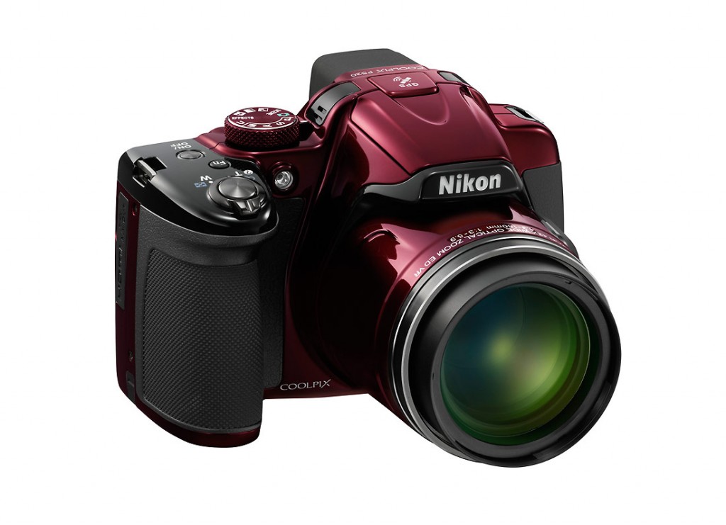 nikon-P520_right-red