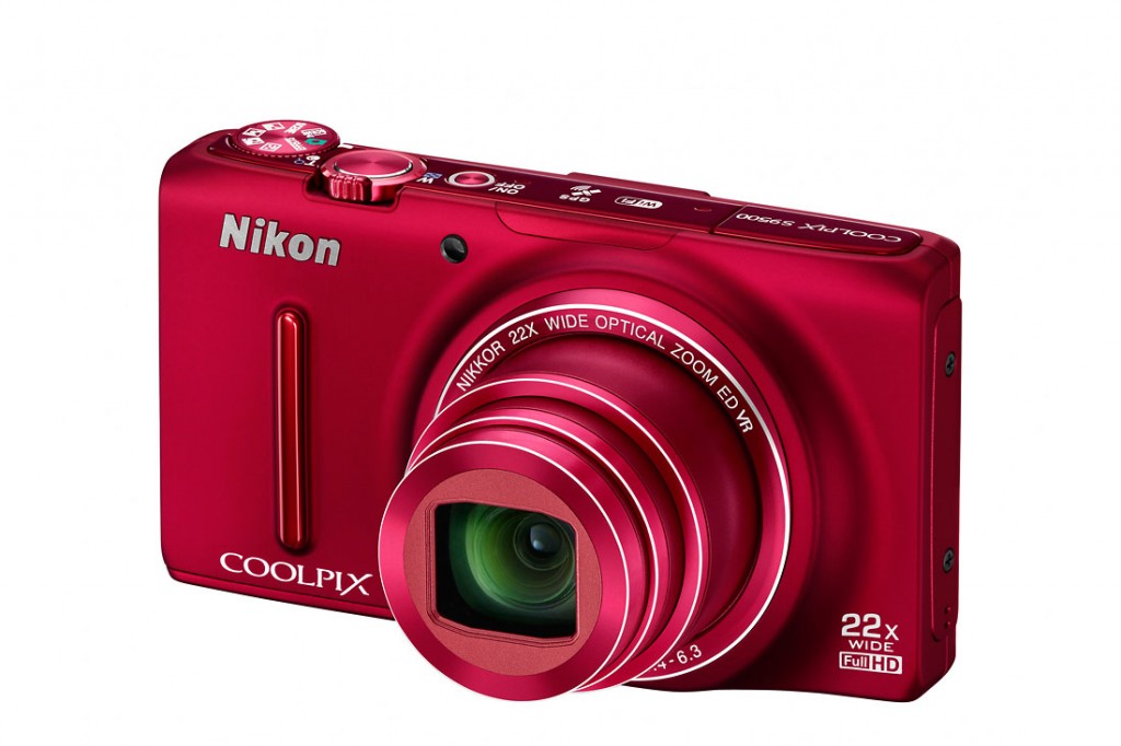 Nikon Coolpix S9500 Pocket Superzoom - Left Angle View - Red