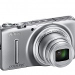 Nikon Coolpix S9500 Pocket Superzoom - Right Angle View - Silver