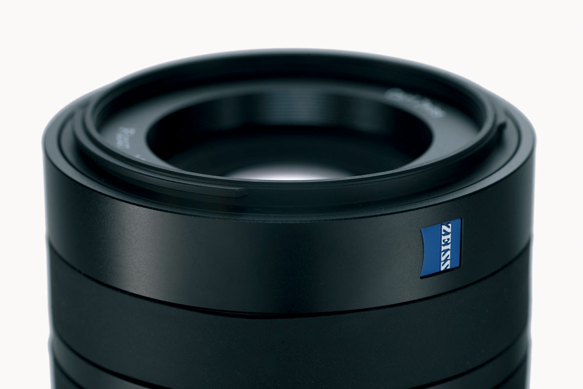 Zeiss Touit 32mm f/1.8 Prime Lens Close-Up view