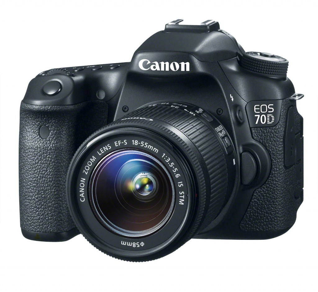 Canon EOS 70D - Front Angle