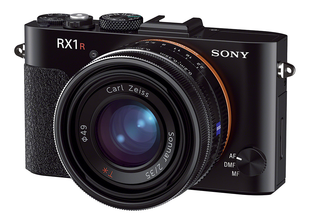 Sony RX1R - Front Left View