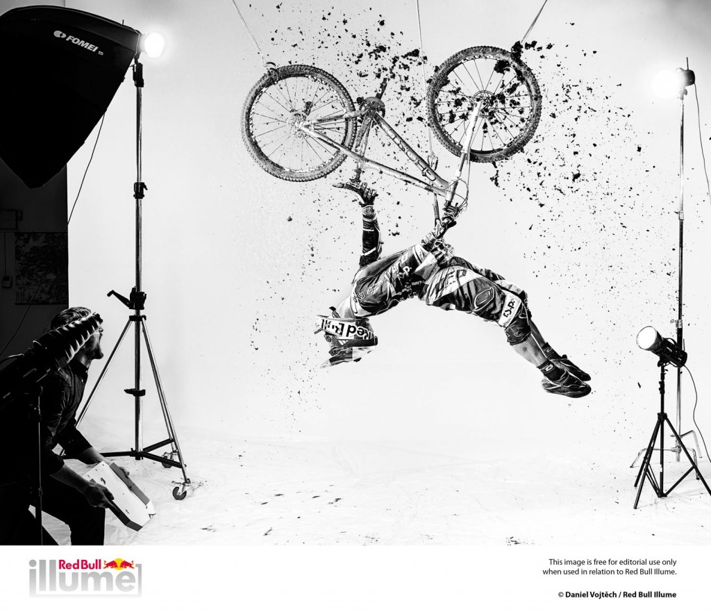 ©Daniel Vojtěch / 2013 Red Bull Illume New Creativity Category Winning Photo
