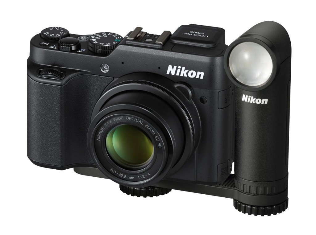 Nikon Coolpix P7800 & New LD-1000 LED Movie Light