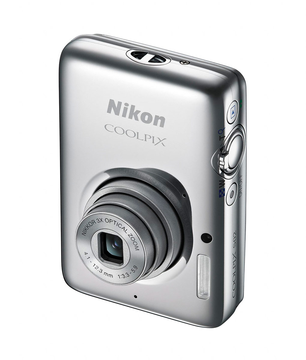 Nikon Coolpix S02 - Silver - Vertical Angle View